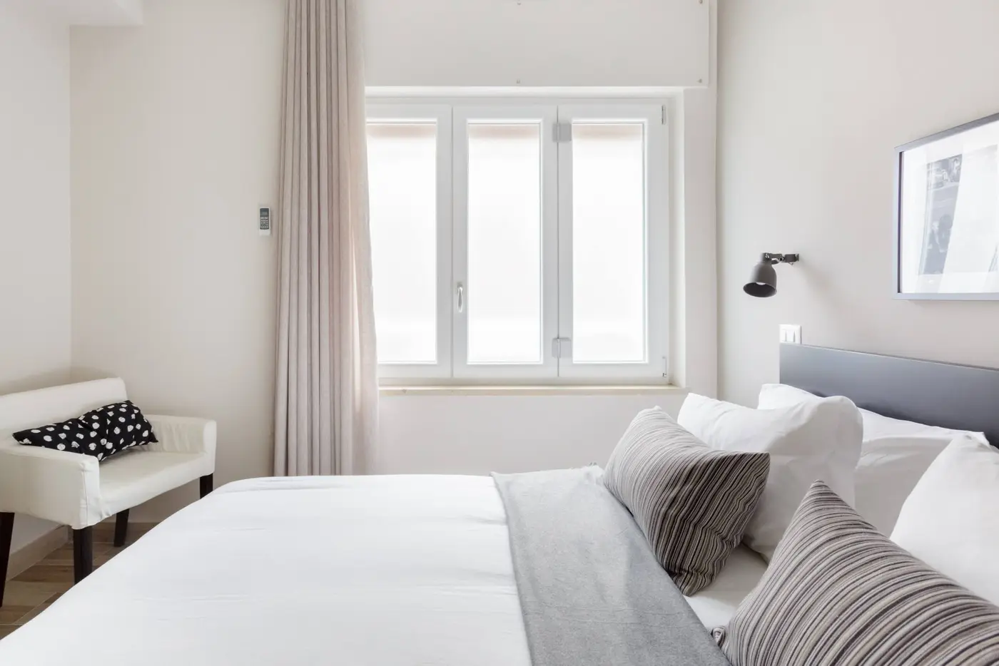 Room Deluxe 2